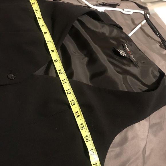 Vest - Picture 7 of 8